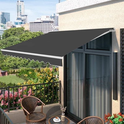 Serramenti per schermo di privacy per balcone con finitura di vela rivestita in polvere e braccio retrattile